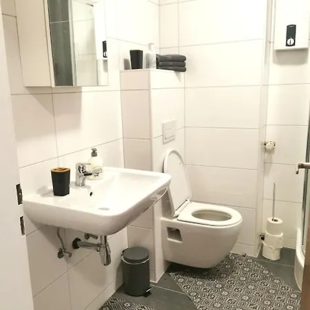 2-zimmer Mit Balkon In *