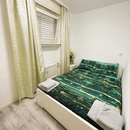 Апартаменты 2-zimmer Mit Balkon In *